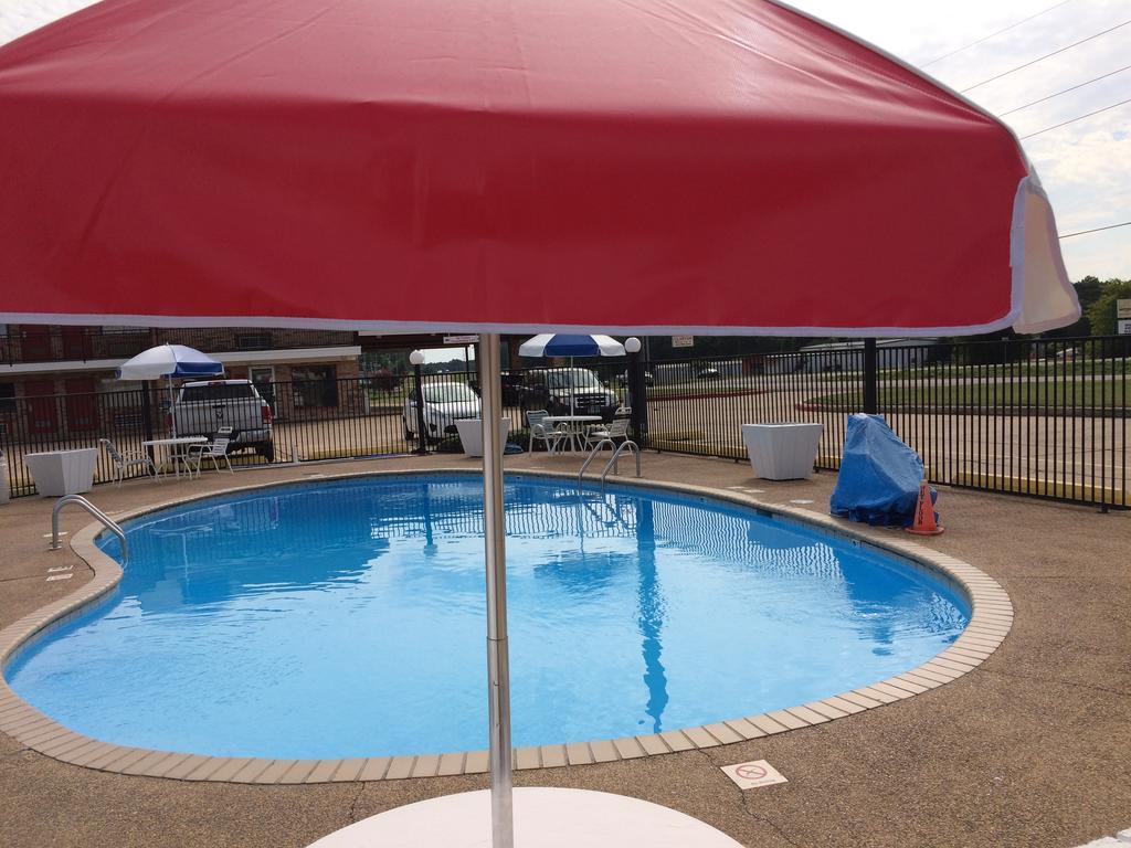 Travel Inn & Suites Atlanta Exterior photo
